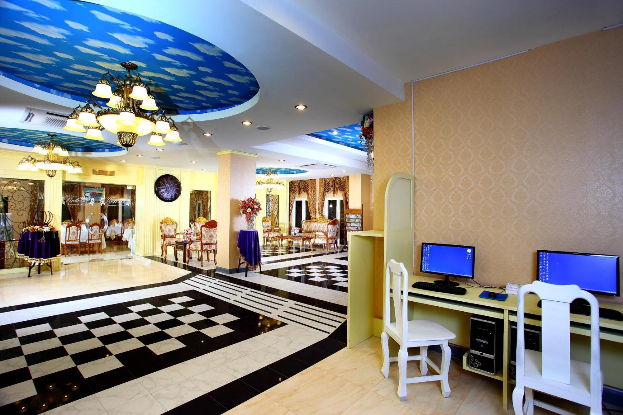 Victoria Nimman Hotel Chiang Mai Exterior foto